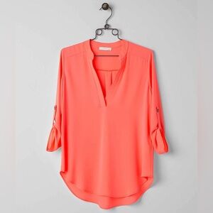 Women's neon bright pink Lush Top size Medium